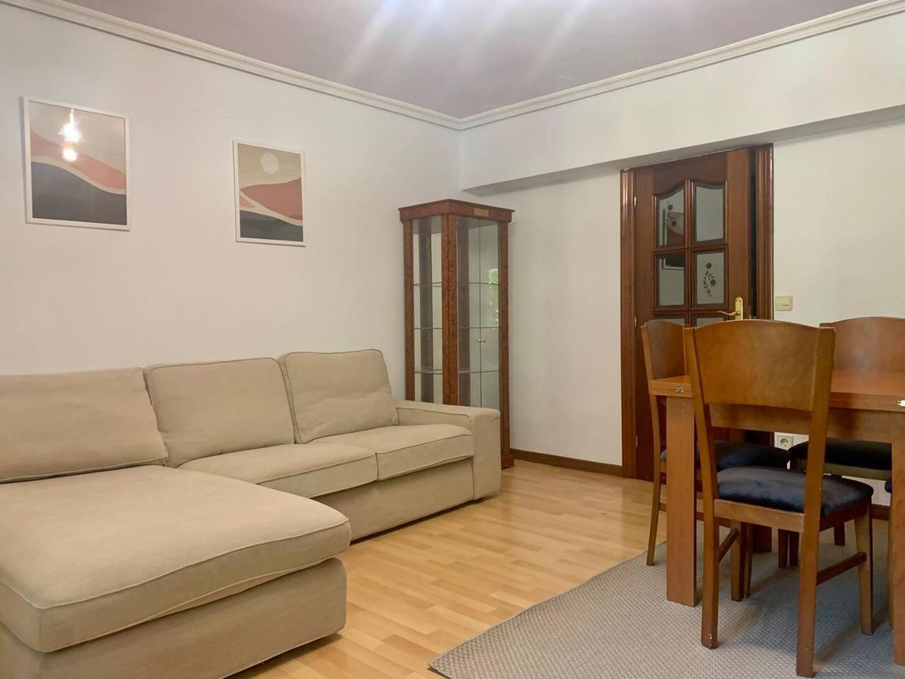 Apartamento Centrico Y Comodo Витория Экстерьер фото